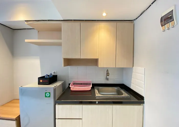 Spacious Studio Apartment At Jarrdin Cihampelas By Travelio